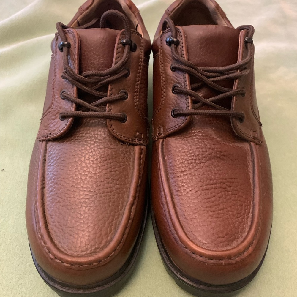 Unworn new brown dress shoes 12 wide
